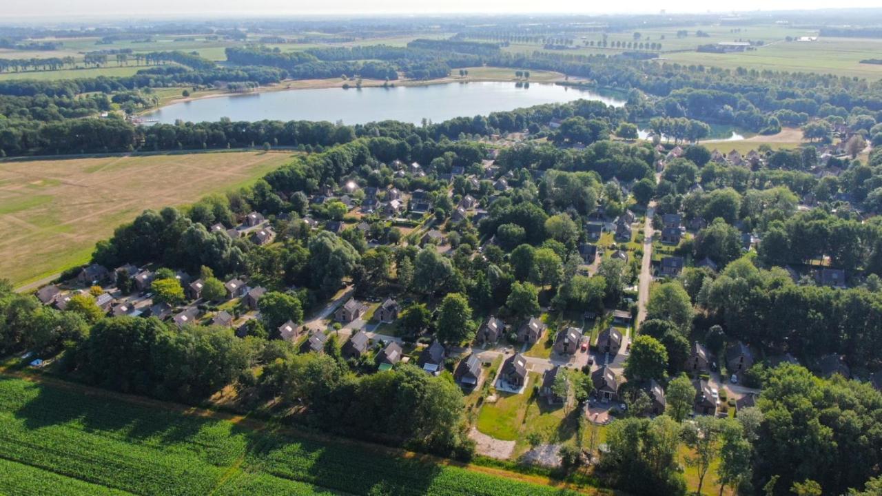 Recreatiewoning Maas En Waal 92