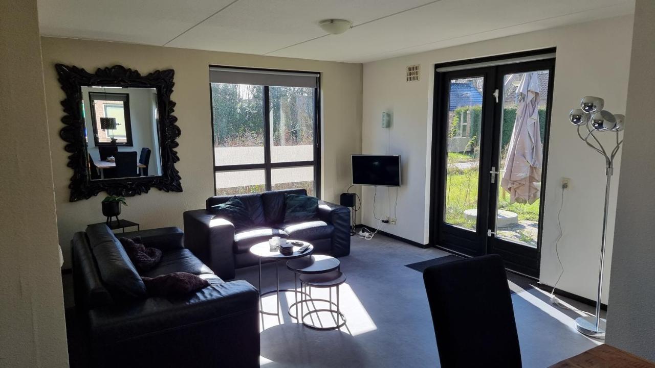 Recreatiewoning Maas En Waal 92 Holiday home
